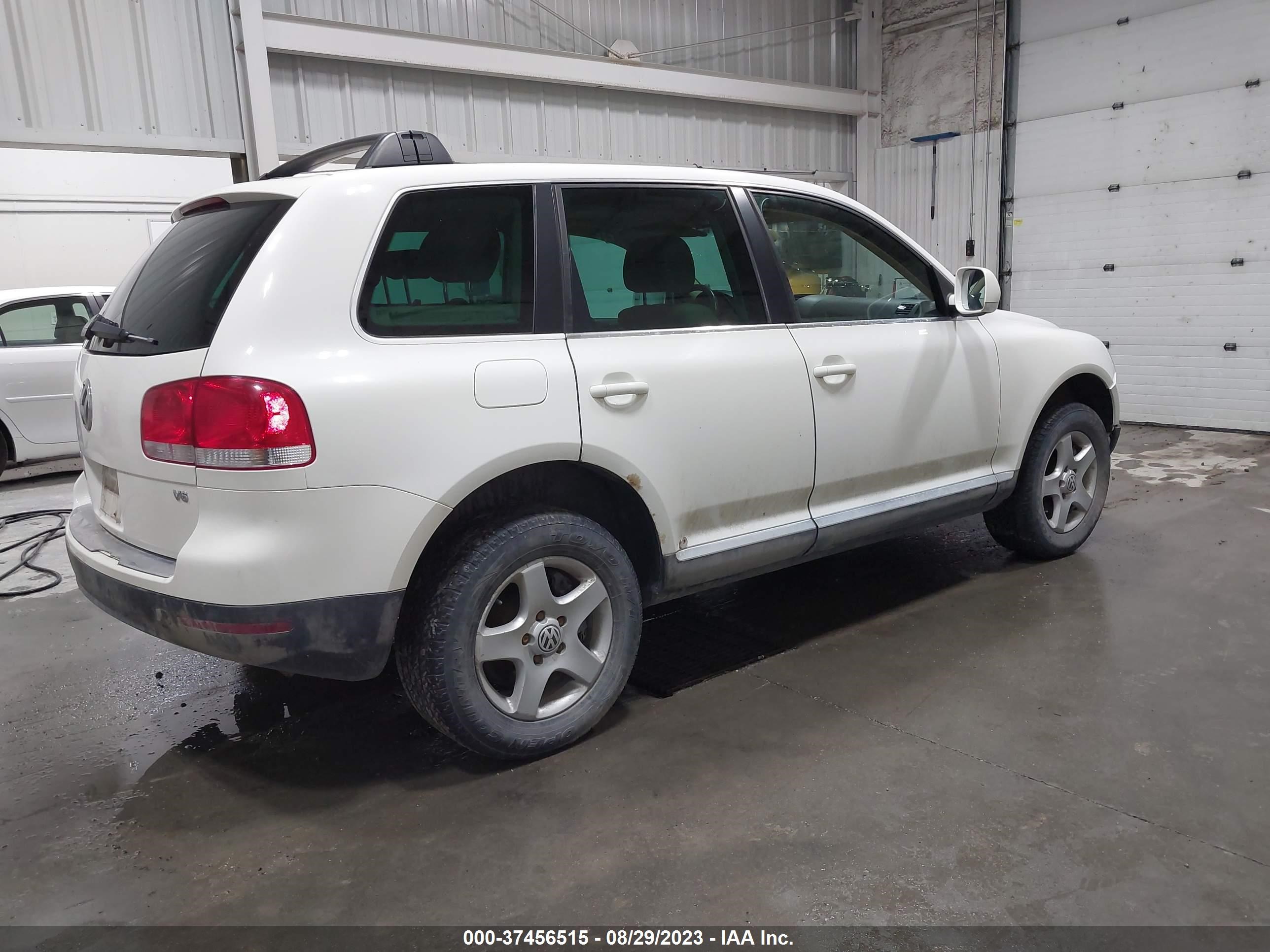 Photo 3 VIN: WVGZG77LX5D067597 - VOLKSWAGEN TOUAREG 