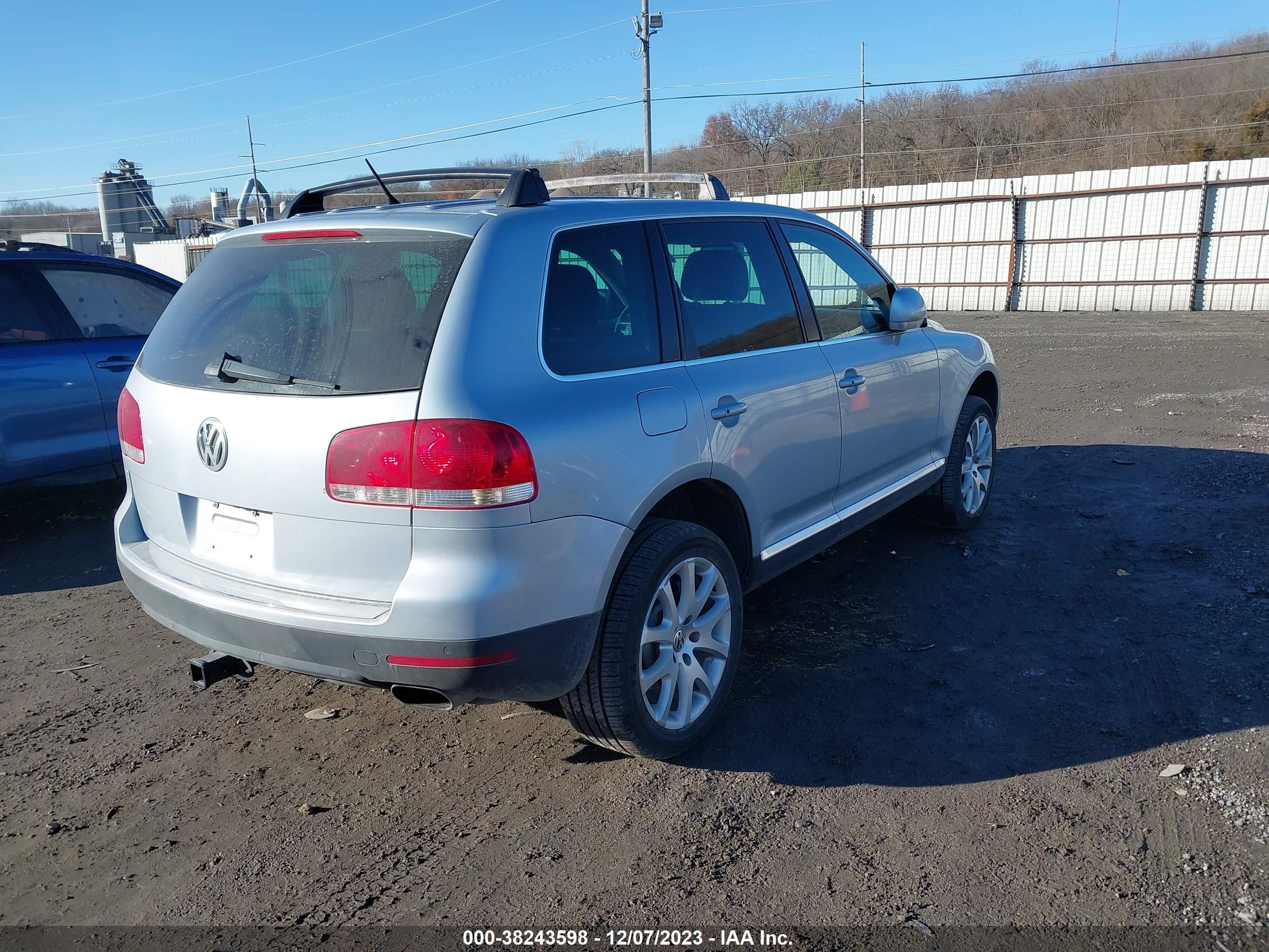 Photo 3 VIN: WVGZM77L06D023683 - VOLKSWAGEN TOUAREG 