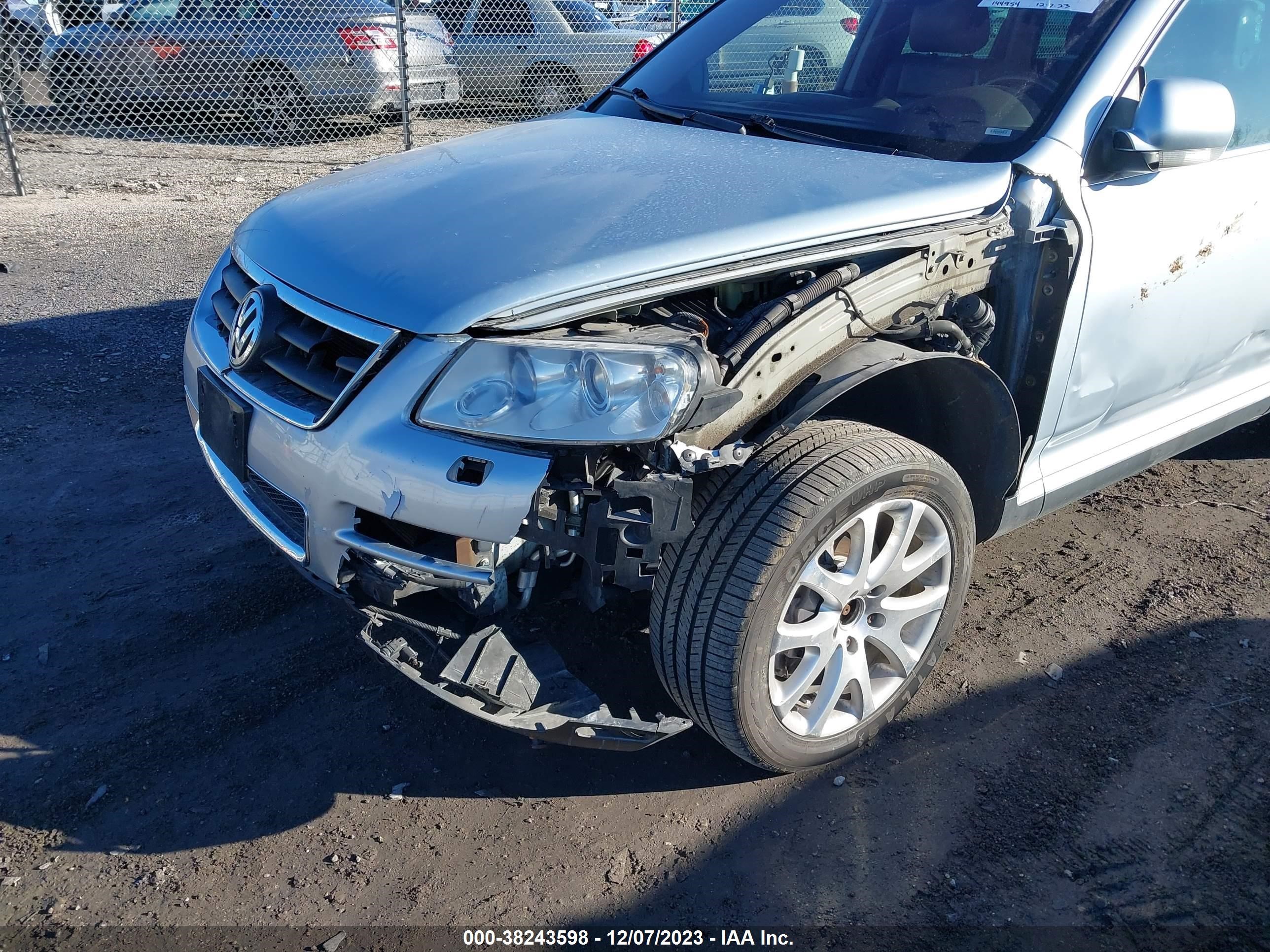 Photo 5 VIN: WVGZM77L06D023683 - VOLKSWAGEN TOUAREG 