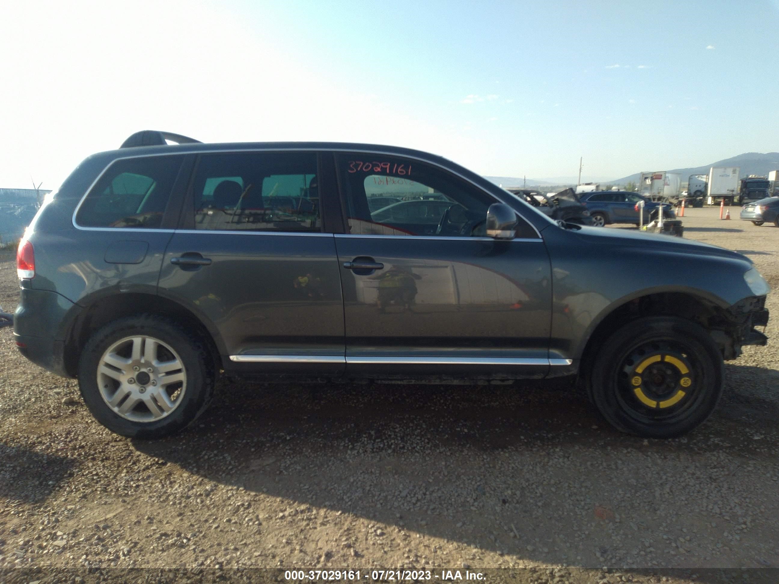 Photo 13 VIN: WVGZM77L25D076318 - VOLKSWAGEN TOUAREG 