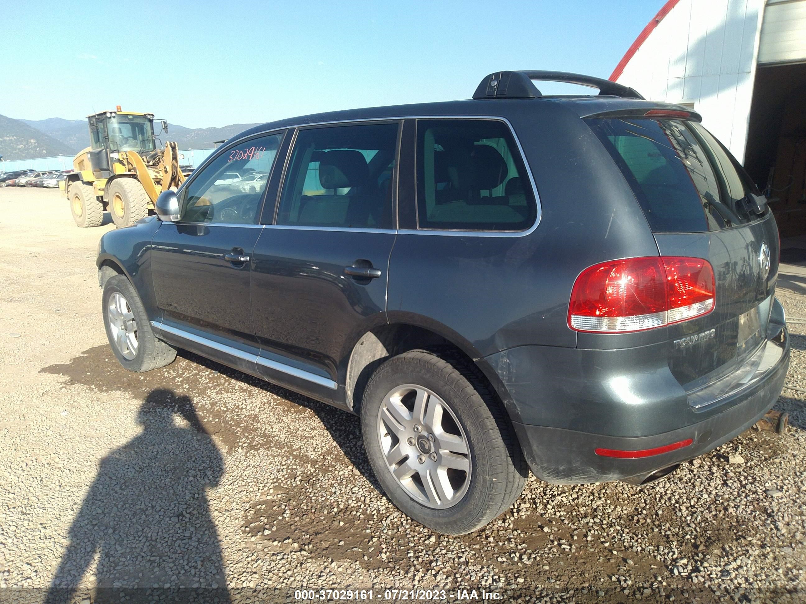 Photo 2 VIN: WVGZM77L25D076318 - VOLKSWAGEN TOUAREG 