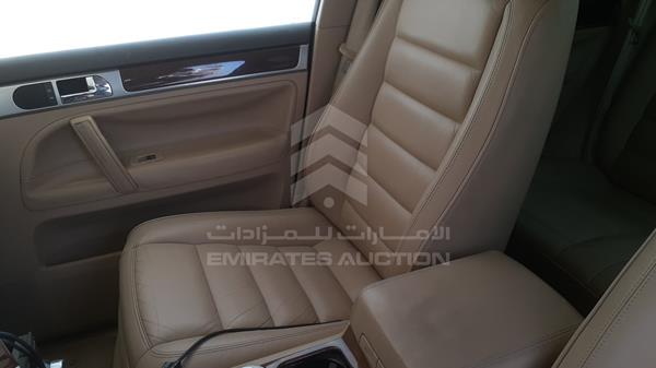 Photo 21 VIN: WVGZZ57L95D003842 - VOLKSWAGEN TOUAREG 