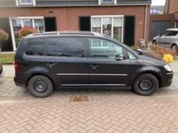 Photo 9 VIN: WVGZZZ1TZ9W063564 - VOLKSWAGEN TOURAN 