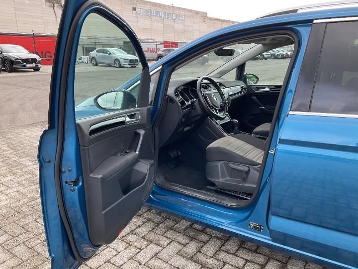 Photo 8 VIN: WVGZZZ1TZHW027571 - VOLKSWAGEN TOURAN MPV 