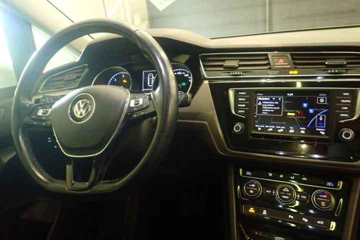 Photo 10 VIN: WVGZZZ1TZHW086962 - VOLKSWAGEN TOURAN 