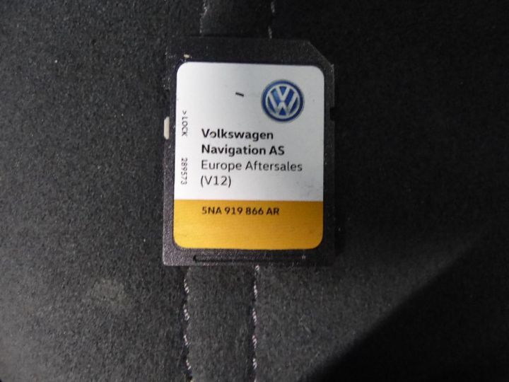 Photo 12 VIN: WVGZZZ1TZJW008308 - VOLKSWAGEN TOURAN 2,0TDI DSG COMFORTLINE 