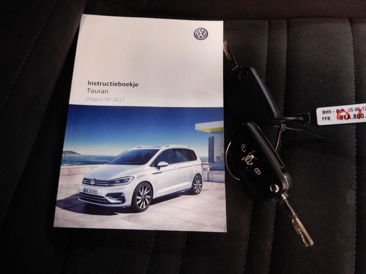 Photo 11 VIN: WVGZZZ1TZJW012045 - VOLKSWAGEN TOURAN 