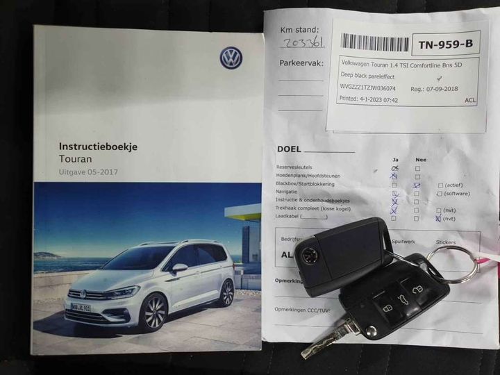 Photo 16 VIN: WVGZZZ1TZJW036074 - VOLKSWAGEN TOURAN 