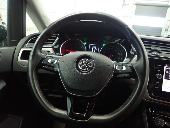 Photo 12 VIN: WVGZZZ1TZJW054038 - VOLKSWAGEN TOURAN 7S 