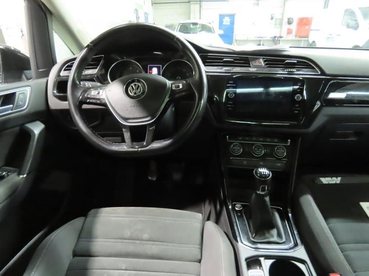 Photo 5 VIN: WVGZZZ1TZJW099323 - VOLKSWAGEN TOURAN 