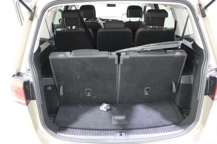 Photo 18 VIN: WVGZZZ1TZKW042364 - VOLKSWAGEN TOURAN MPV 