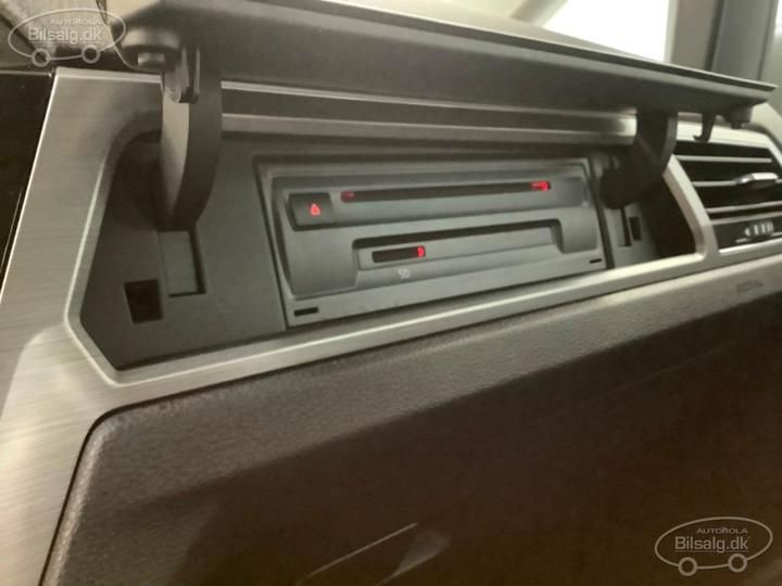 Photo 19 VIN: WVGZZZ1TZLW014768 - VOLKSWAGEN TOURAN MPV 