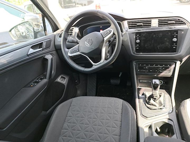 Photo 5 VIN: WVGZZZ5N1RW405280 - VW TIGUAN 