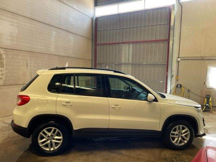 Photo 5 VIN: WVGZZZ5NZAW023689 - VOLKSWAGEN TIGUAN SUV 