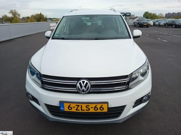 Photo 2 VIN: WVGZZZ5NZEW581521 - VOLKSWAGEN TIGUAN 