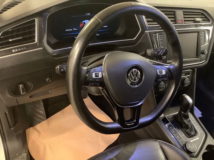 Photo 22 VIN: WVGZZZ5NZGW810337 - VW TIGUAN 