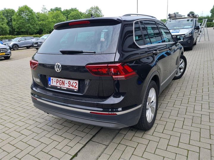 Photo 2 VIN: WVGZZZ5NZHW307877 - VOLKSWAGEN TIGUAN 