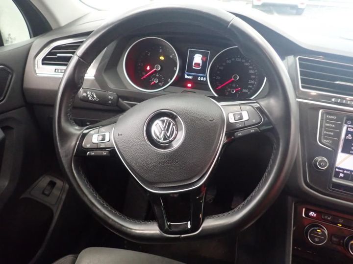 Photo 10 VIN: WVGZZZ5NZHW319510 - VOLKSWAGEN TIGUAN 