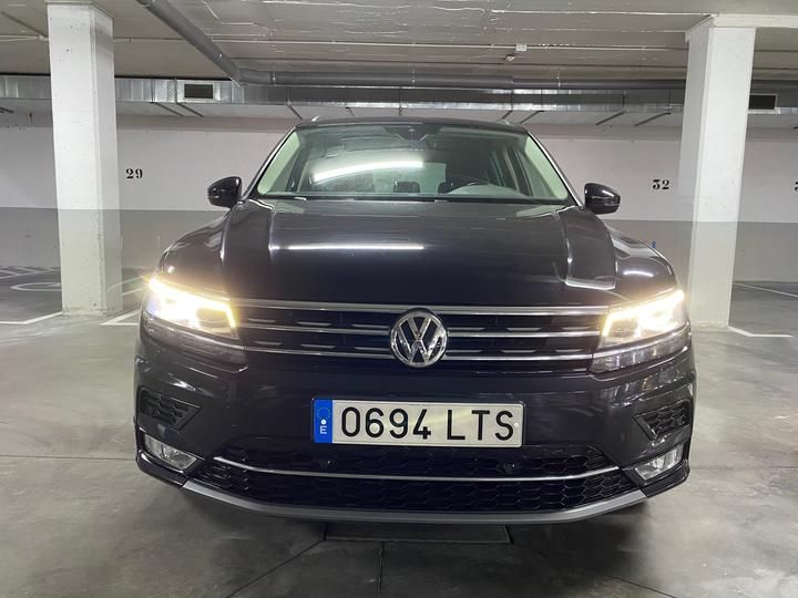 Photo 1 VIN: WVGZZZ5NZHW323059 - VOLKSWAGEN TIGUAN SUV 