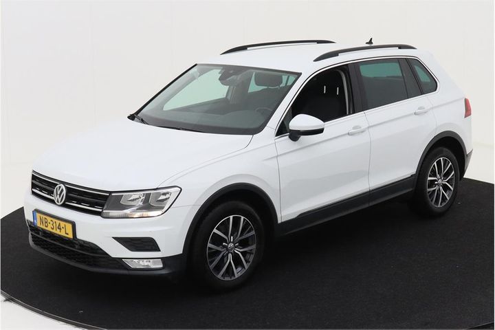 Photo 1 VIN: WVGZZZ5NZHW354920 - VOLKSWAGEN TIGUAN 