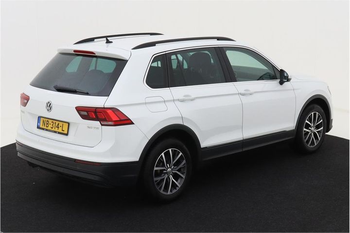 Photo 3 VIN: WVGZZZ5NZHW354920 - VOLKSWAGEN TIGUAN 