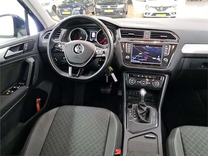 Photo 8 VIN: WVGZZZ5NZHW356870 - VOLKSWAGEN TIGUAN 