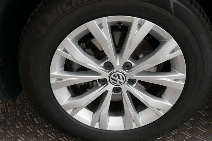 Photo 15 VIN: WVGZZZ5NZHW364028 - VOLKSWAGEN TIGUAN 