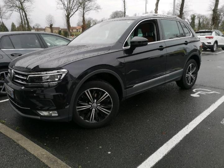 Photo 1 VIN: WVGZZZ5NZHW377572 - VOLKSWAGEN TIGUAN 