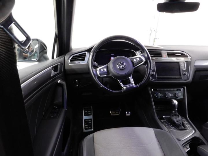 Photo 9 VIN: WVGZZZ5NZHW380804 - VOLKSWAGEN TIGUAN 