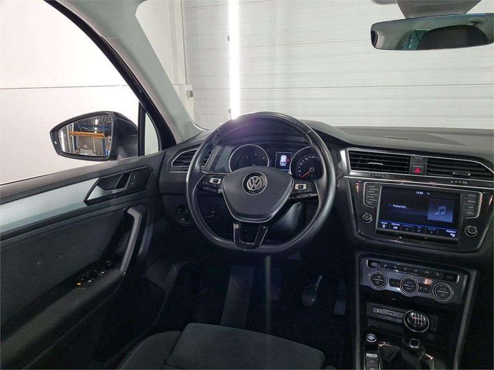 Photo 3 VIN: WVGZZZ5NZHW399424 - VOLKSWAGEN TIGUAN 