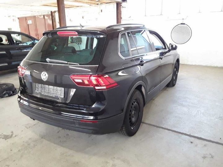 Photo 4 VIN: WVGZZZ5NZHW402109 - VOLKSWAGEN TIGUAN 2.0 TDI 