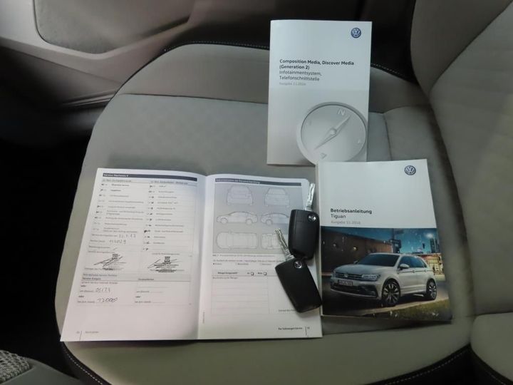 Photo 11 VIN: WVGZZZ5NZHW402294 - VOLKSWAGEN TIGUAN 