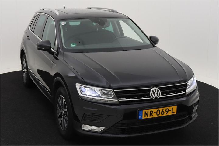 Photo 2 VIN: WVGZZZ5NZHW413453 - VOLKSWAGEN TIGUAN 