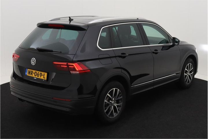 Photo 3 VIN: WVGZZZ5NZHW413453 - VOLKSWAGEN TIGUAN 