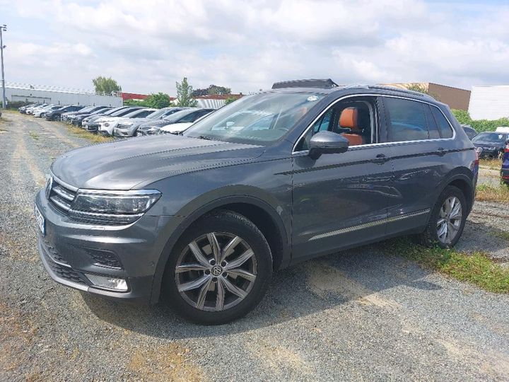 Photo 1 VIN: WVGZZZ5NZHW417763 - VOLKSWAGEN TIGUAN 