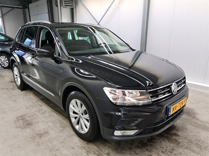 Photo 2 VIN: WVGZZZ5NZHW420749 - VOLKSWAGEN TIGUAN 