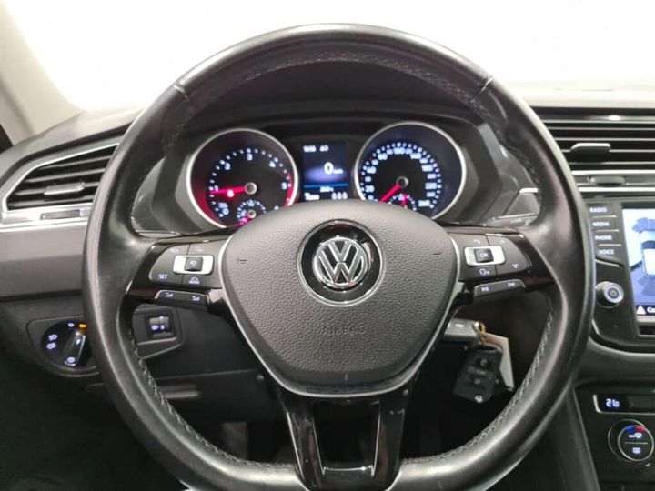 Photo 9 VIN: WVGZZZ5NZHW422991 - VOLKSWAGEN TIGUAN 