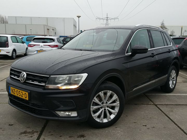 Photo 1 VIN: WVGZZZ5NZHW423215 - VOLKSWAGEN TIGUAN 