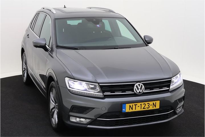 Photo 2 VIN: WVGZZZ5NZHW423842 - VOLKSWAGEN TIGUAN 