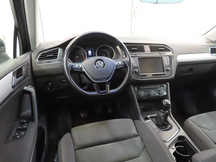 Photo 9 VIN: WVGZZZ5NZHW426147 - VOLKSWAGEN TIGUAN 