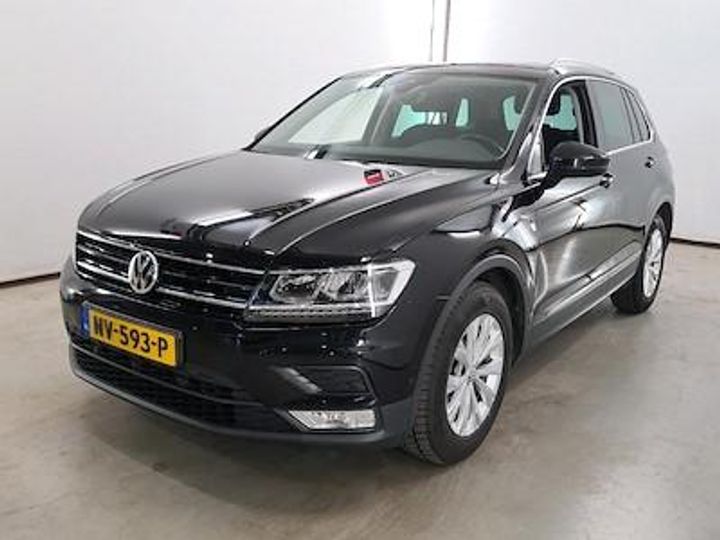 Photo 1 VIN: WVGZZZ5NZHW427824 - VOLKSWAGEN TIGUAN 