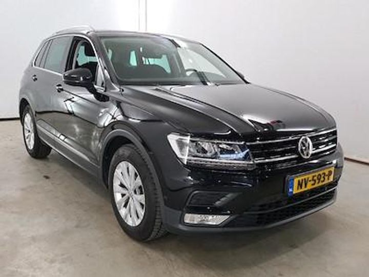 Photo 4 VIN: WVGZZZ5NZHW427824 - VOLKSWAGEN TIGUAN 