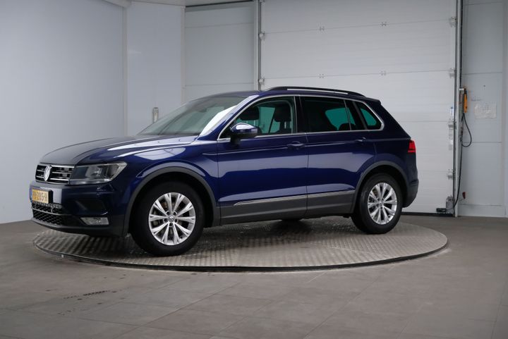 Photo 1 VIN: WVGZZZ5NZHW429240 - VOLKSWAGEN TIGUAN 