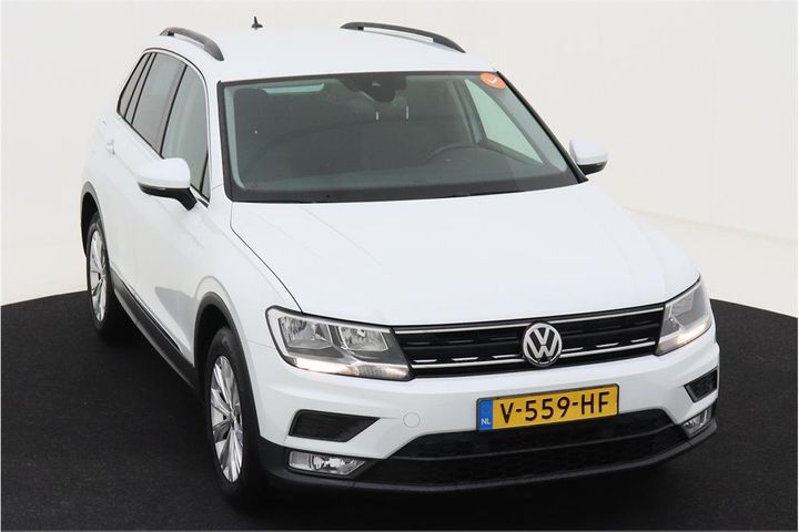 Photo 2 VIN: WVGZZZ5NZHW431802 - VOLKSWAGEN TIGUAN VAN 