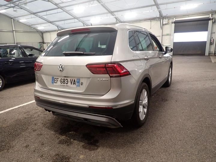 Photo 2 VIN: WVGZZZ5NZHW810794 - VOLKSWAGEN TIGUAN 