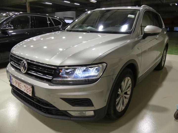 Photo 1 VIN: WVGZZZ5NZHW827710 - VOLKSWAGEN TIGUAN 