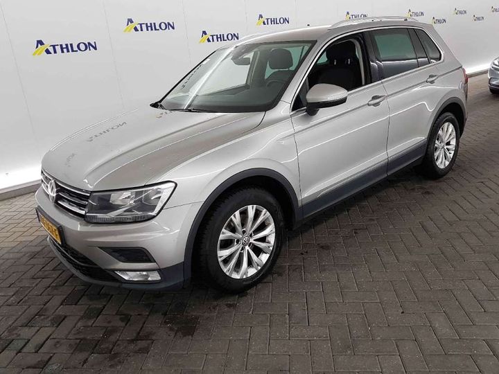 Photo 1 VIN: WVGZZZ5NZHW828879 - VOLKSWAGEN TIGUAN 