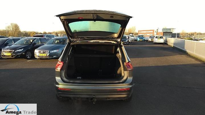 Photo 10 VIN: WVGZZZ5NZHW830887 - VOLKSWAGEN TIGUAN 