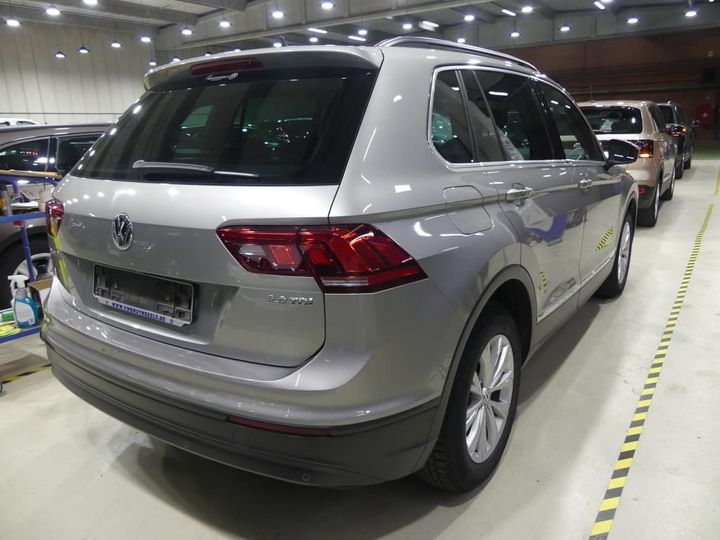 Photo 2 VIN: WVGZZZ5NZHW831490 - VOLKSWAGEN TIGUAN 