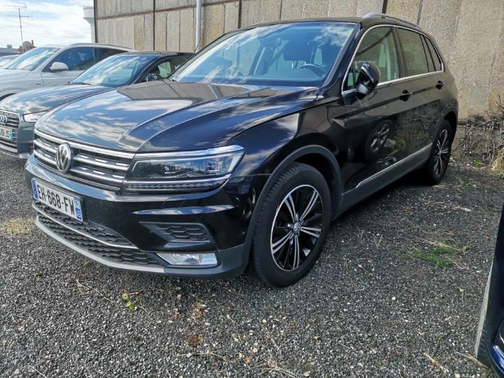 Photo 1 VIN: WVGZZZ5NZHW842824 - VOLKSWAGEN TIGUAN 